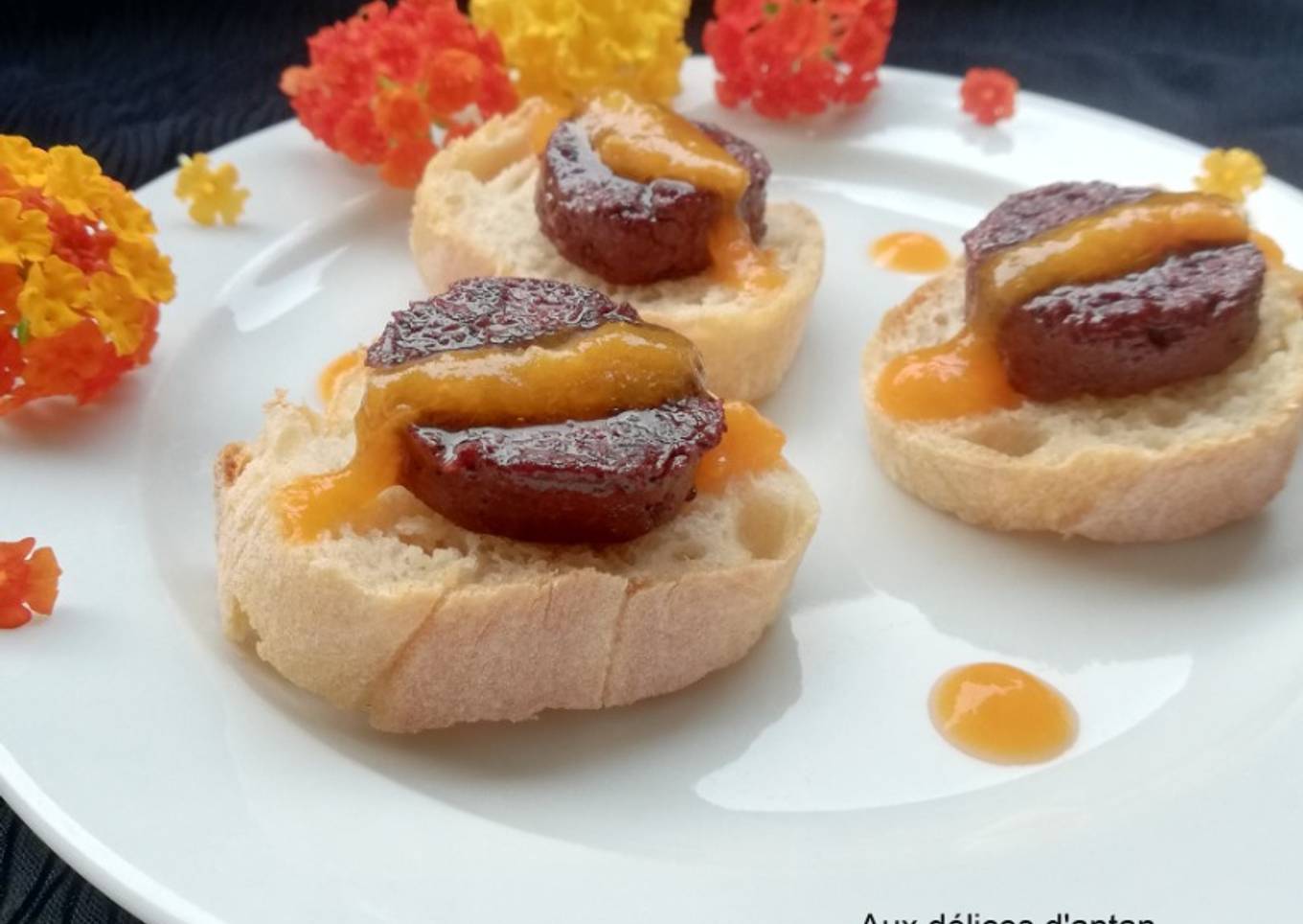 Toast boudin antillais compotée d'abricot