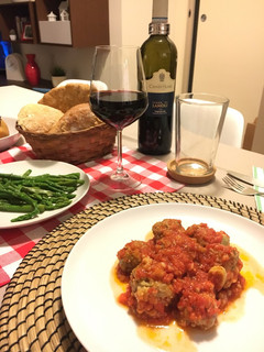 Foto di Piovono polpette