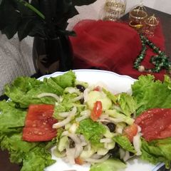 A picture of Vegetables salad.