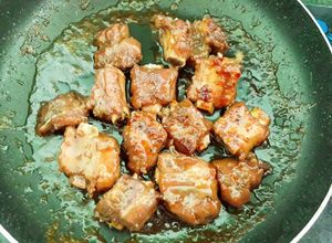 Hình của món Sườn ram.