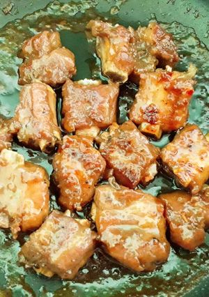 Hình của món Sườn ram.