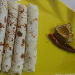 A picture of Reshmi Paratha.