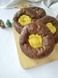 Foto resep Chocolate Bun with Custard Cream
