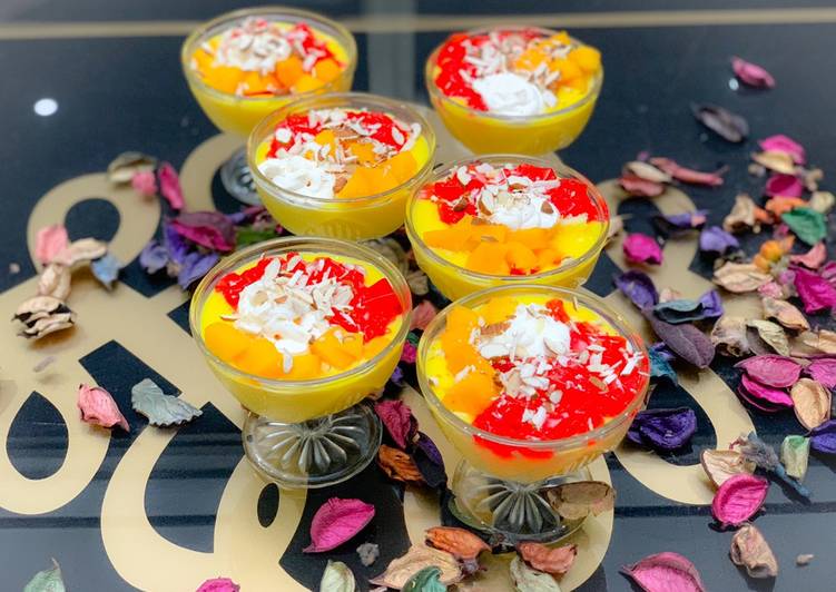 Step-by-Step Guide to Prepare Homemade Mango Custard with Jelly and cake