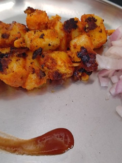 தந்தூரி உருளைக்கிழங்கு(tandoori potato recipe in tamil) செய்முறை முக்கிய புகைப்படம்