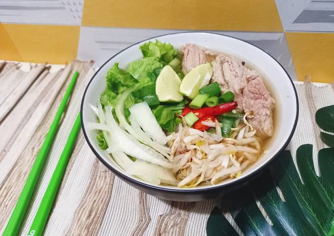 Easiest Way to Cook Tasty Pho Bo (Vietnamese Beef Noodle/Mie Daging Sapi ala Vietnam)