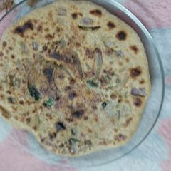A picture of Onion paratha.