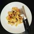 Pasta bunga zucchini dan udang
