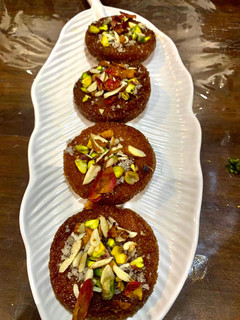 ड्राईनट एंड कोकोनट ब्रेड (dry nut and coconut bread recipe in Hindi) रेसिपी मुख्य फोटो