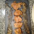 Atún marinado 3 días con salsa de tomate casera