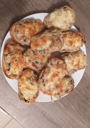 Gombás melegszendvics recept fotója