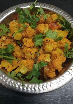 காலிஃப்ளவர் பொரியல் செய்முறை முக்கிய புகைப்படம்