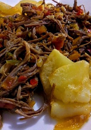 A picture of Shredded Beef (Carne Desmechada).