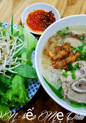 Hình của món Hủ tiếu xương bò viên.