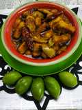 জলপাইয়ের টুকরা আচার।
