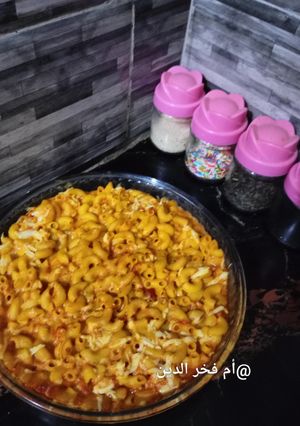 صورة لوصفة غراتان المقرون بالتونة و البيشاميل بنة اسطورية😋