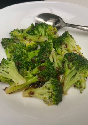 清爽炒綠花椰 的食譜成品照片