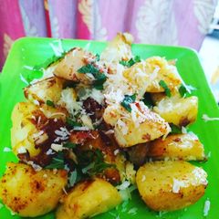 A picture of Potato chaat.