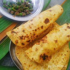 A picture of Sabut moong dal ka paratha.