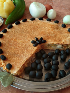 Hagymás-zöldpaprikás pite recept fotója