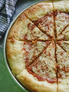 Foto resep Pizza sauce bolognese siram bachamel souce