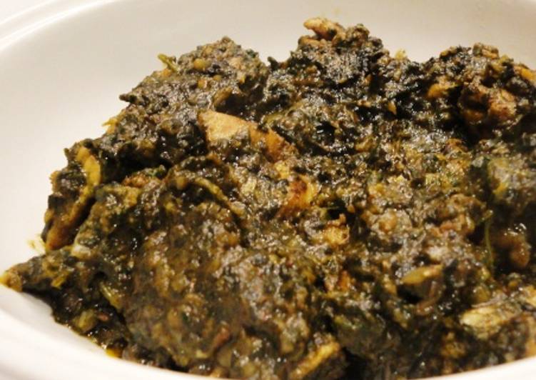 Palak Chicken (Spinach Chicken)