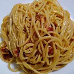 A picture of Carbonara.