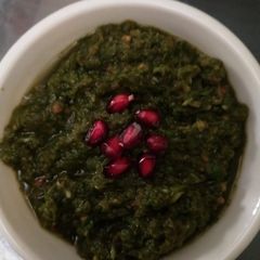 A picture of Coriander chutney.