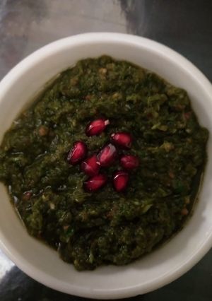 A picture of Coriander chutney.