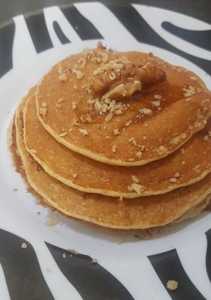 صورة لوصفة بان كيك صحي بالشوفان والياغورت الطبيعي🍯للأطفال