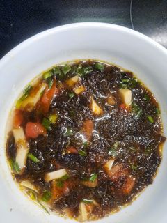 Hình của món Canh chua rong biển chay.