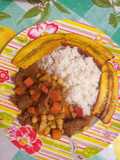 Carne guisada con garbanzos zanahoria y papas