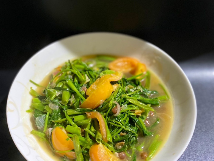 Cara Gampang Membuat Tumis kangkung tauco, Lezat Sekali