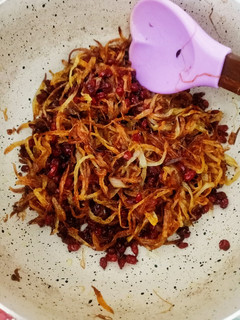 عکسی از دستور پیاز داغ طلایی