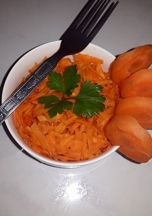 صورة لوصفة سلطة جزر راح تعجبكم 🥕