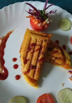 A picture of Italian paneer grill kulcha.