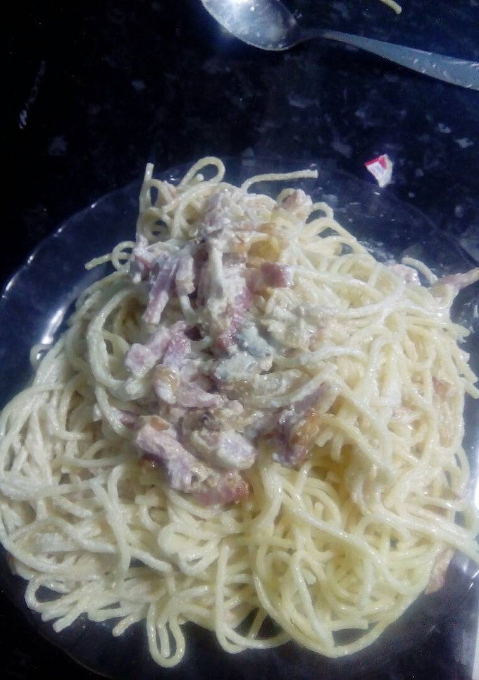 Una foto de Espaguetis carbonara