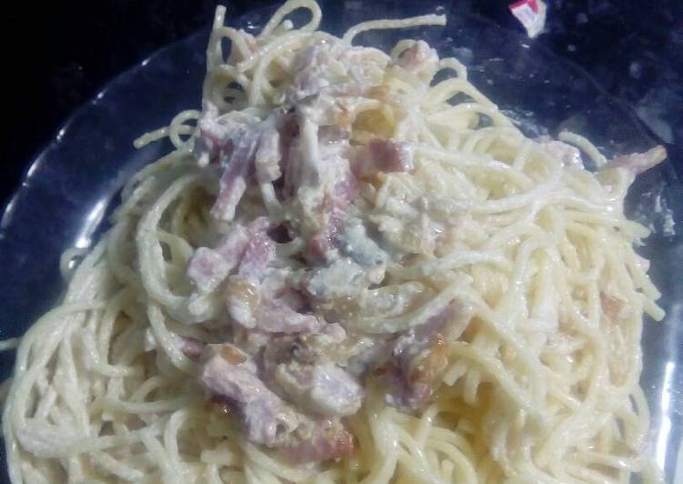 Espaguetis carbonara