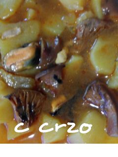 Una foto de Patatas con níscalos y mejillones