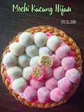 372. Mochi Merah Putih (Isi Kacang Hijau)