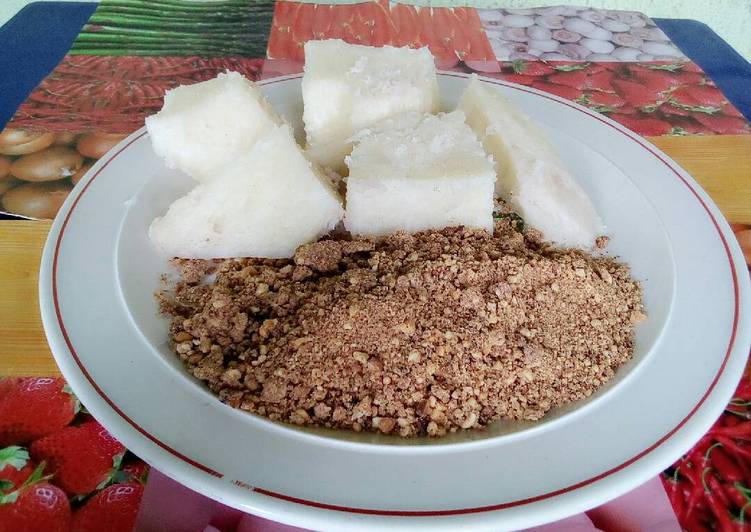 Recipe of Favorite Boiled yam and groundnut sauce