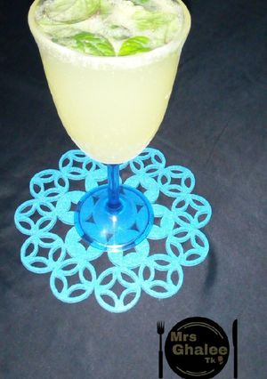 A picture of Orange lemonade.