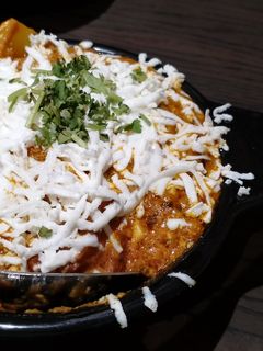शाही पनीर (shahi paneer recipe in Hindi) रेसिपी मुख्य फोटो