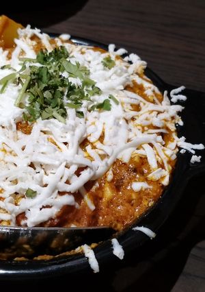 शाही पनीर (shahi paneer recipe in Hindi) रेसिपी मुख्य फोटो