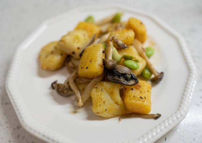 義式麵疙瘩 Ricotta Gnocchi 乾炒雜菇和毛豆（蛋奶素） 食譜成品照片