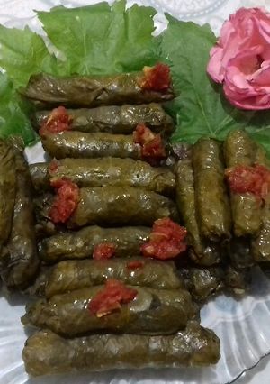 عکسی از دستور دلمه برگ مو