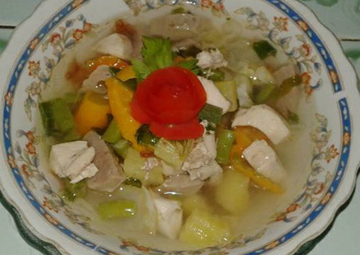 Sop Sayuran, Ayam Dan Bakso