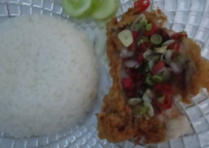 Ayam Geprek sambal Matah