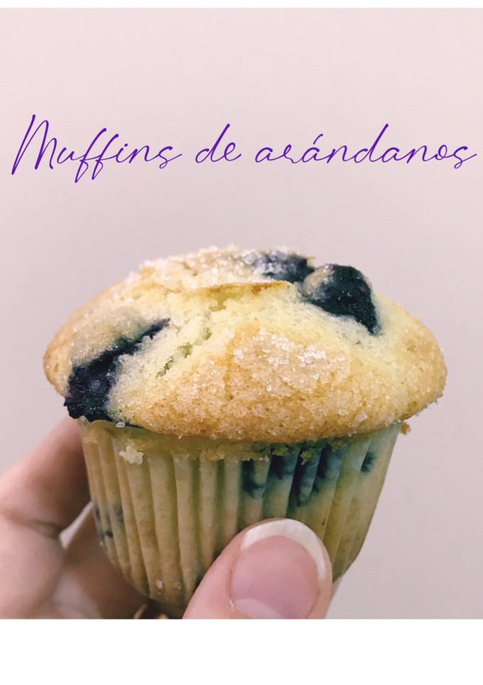 Una foto de Muffins de arándanosSúper fáciles, rápidos y deliciosos! 😋