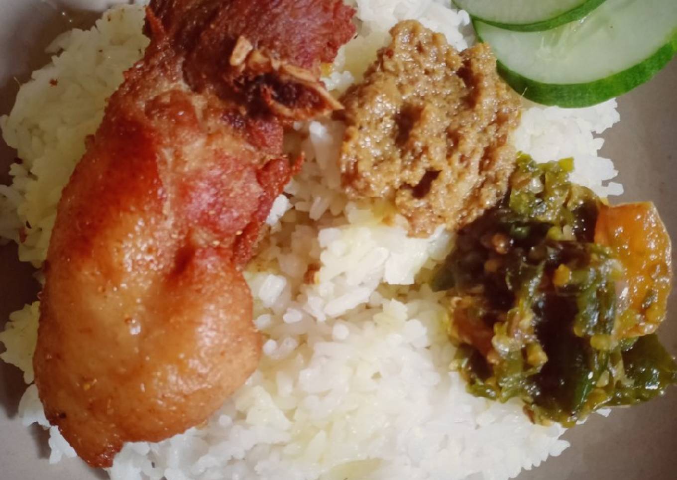 Bebek goreng sambal ijo